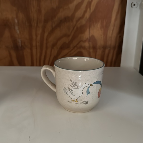 vintage ribbon goose mug - Picture 3 of 3